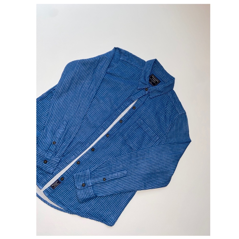 ABERCROMBIE & FITCH button down